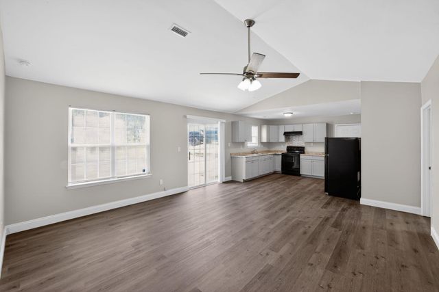 1828 Tamara Way, Spartanburg, SC 29301
