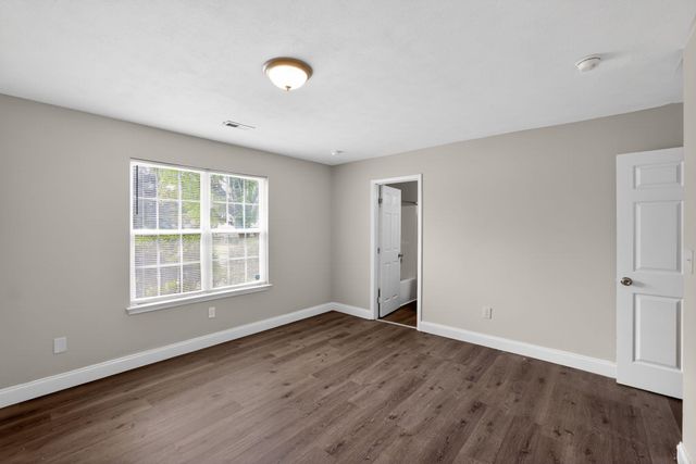 1828 Tamara Way, Spartanburg, SC 29301