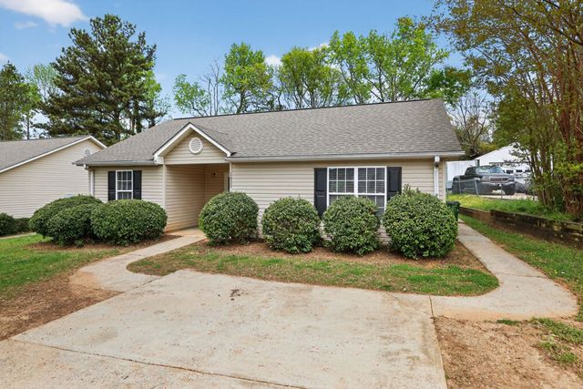 1828 Tamara Way, Spartanburg, SC 29301