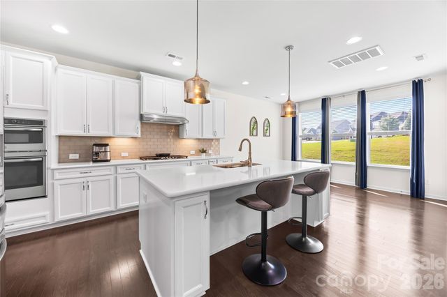 1065 Harbor Bay Drive, Fort Mill, SC 29707