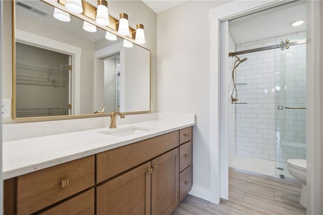 1871 Ellis Boulevard NW 205, Cedar Rapids, IA 52405