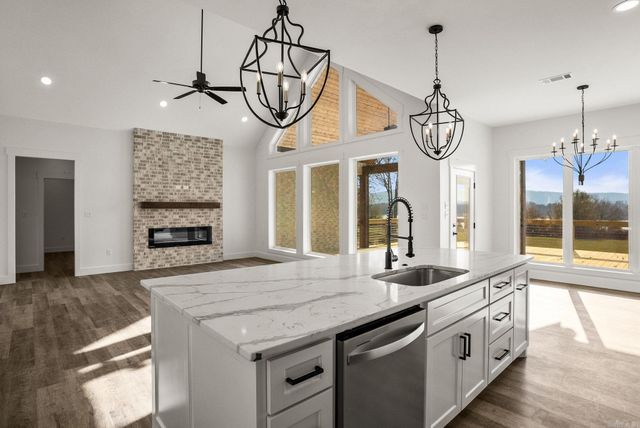 130 Emerald Lane, Greers Ferry, AR 72067