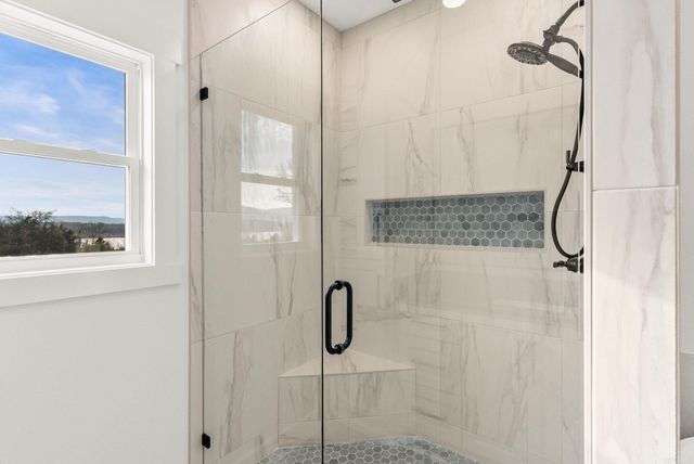 130 Emerald Lane, Greers Ferry, AR 72067