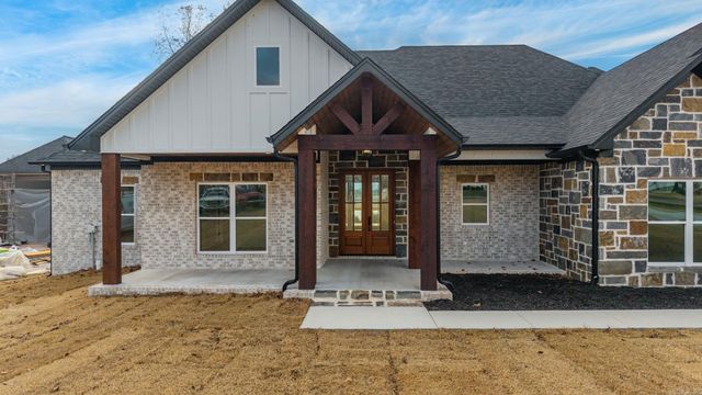 130 Emerald Lane, Greers Ferry, AR 72067