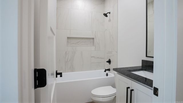 130 Emerald Lane, Greers Ferry, AR 72067