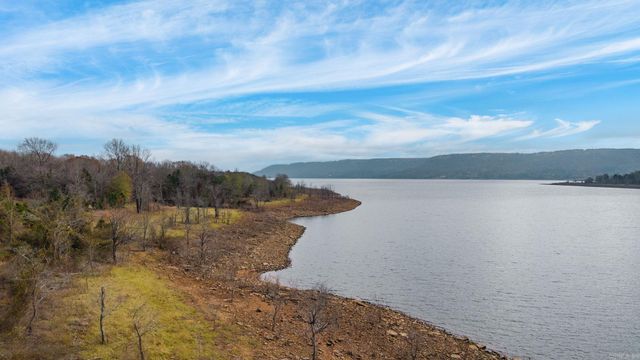 130 Emerald Lane, Greers Ferry, AR 72067