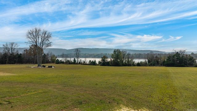 130 Emerald Lane, Greers Ferry, AR 72067