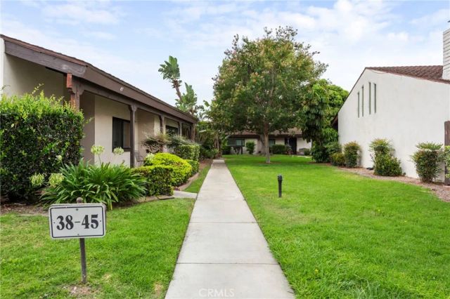 2011 W Katella 45, Anaheim, CA 92804