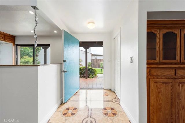 2011 W Katella 45, Anaheim, CA 92804