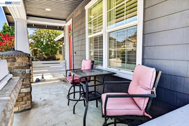 2774 Rivers Bend Cir, Livermore, CA 94550