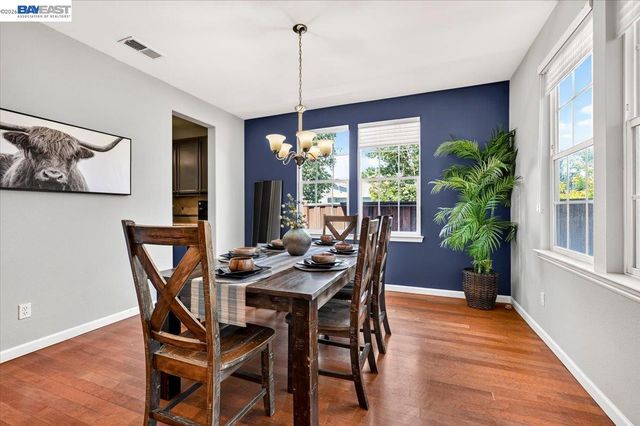 2774 Rivers Bend Cir, Livermore, CA 94550