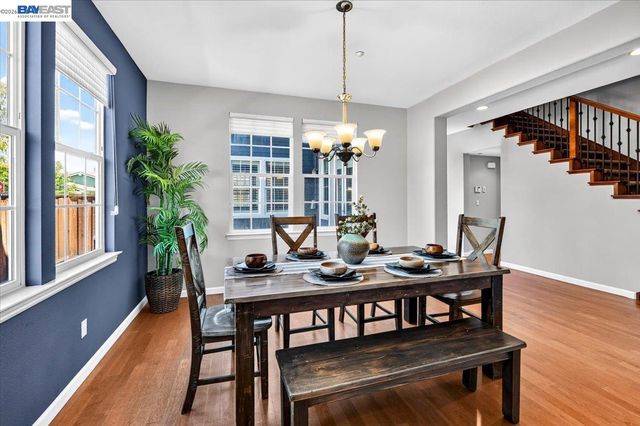 2774 Rivers Bend Cir, Livermore, CA 94550