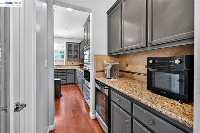 2774 Rivers Bend Cir, Livermore, CA 94550