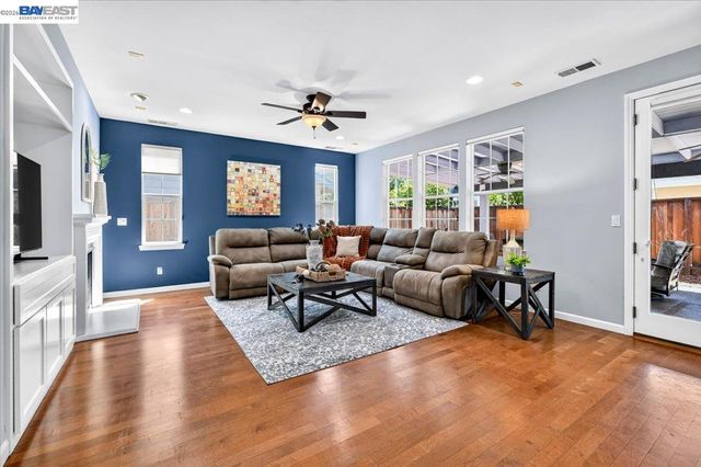 2774 Rivers Bend Cir, Livermore, CA 94550