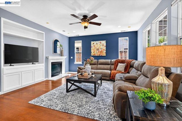 2774 Rivers Bend Cir, Livermore, CA 94550