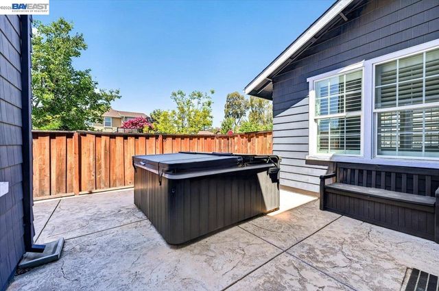 2774 Rivers Bend Cir, Livermore, CA 94550
