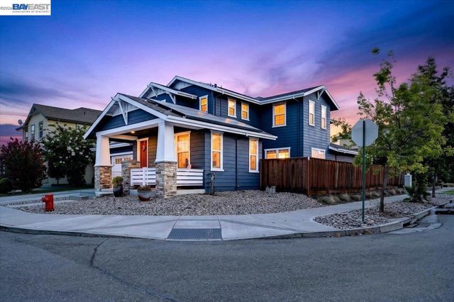 2774 Rivers Bend Cir, Livermore, CA 94550