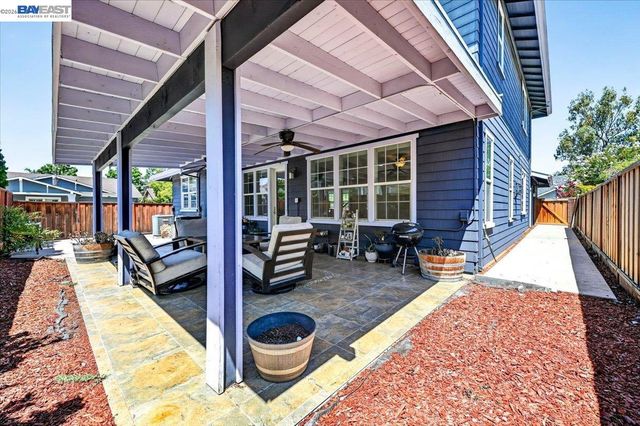 2774 Rivers Bend Cir, Livermore, CA 94550