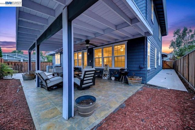 2774 Rivers Bend Cir, Livermore, CA 94550