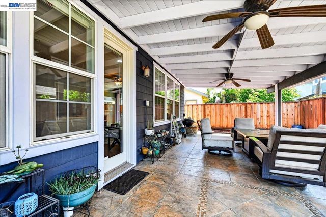 2774 Rivers Bend Cir, Livermore, CA 94550
