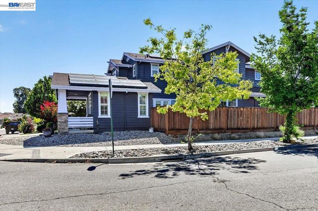2774 Rivers Bend Cir, Livermore, CA 94550