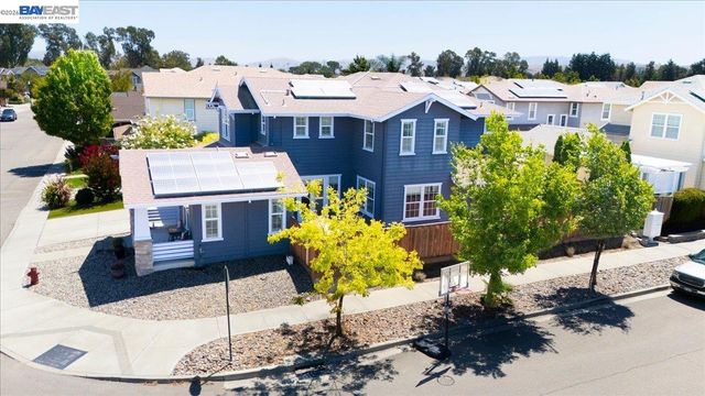2774 Rivers Bend Cir, Livermore, CA 94550
