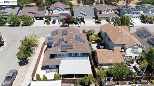 2774 Rivers Bend Cir, Livermore, CA 94550
