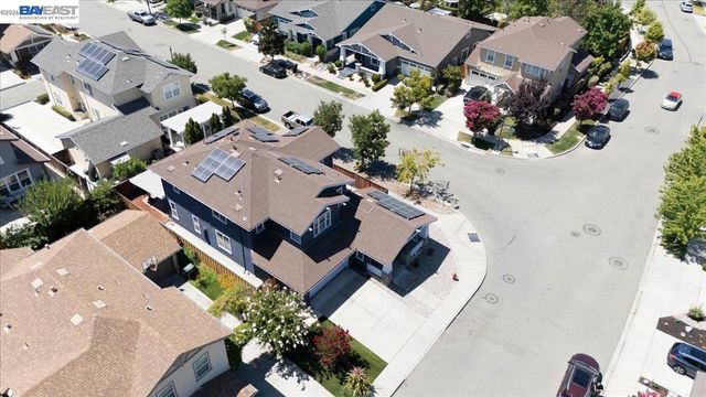 2774 Rivers Bend Cir, Livermore, CA 94550