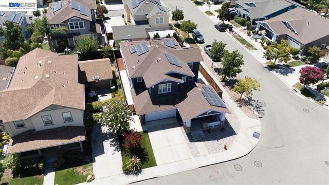 2774 Rivers Bend Cir, Livermore, CA 94550