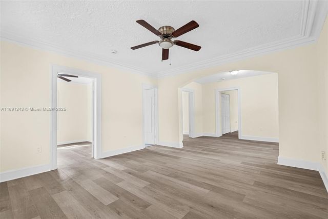 511 NW 44th St A, Miami, FL 33127