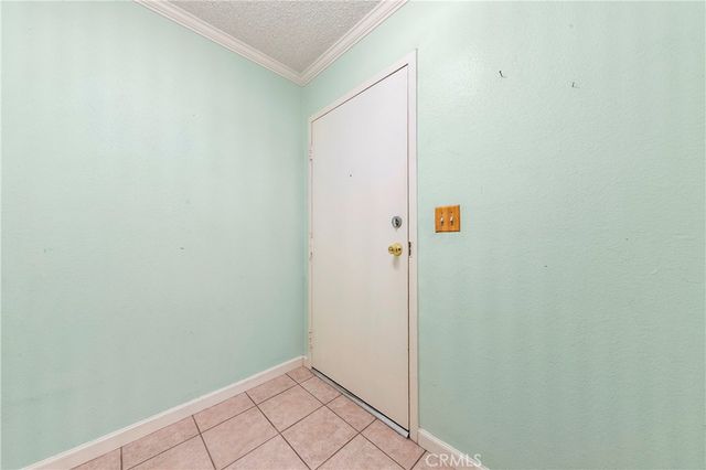 9952 Sepulveda 5, San Fernando, CA 91345