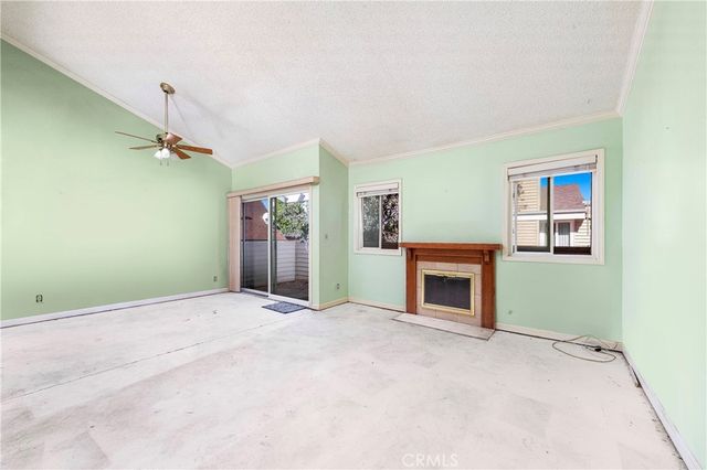 9952 Sepulveda 5, San Fernando, CA 91345