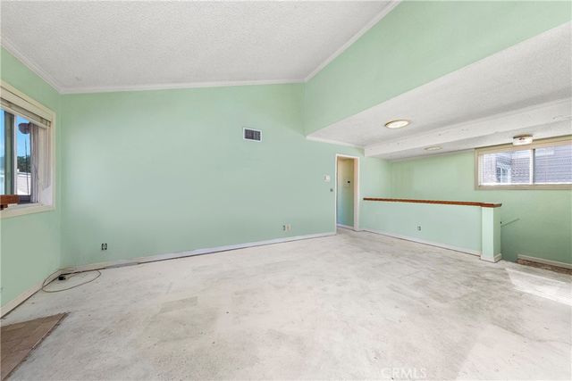 9952 Sepulveda 5, San Fernando, CA 91345