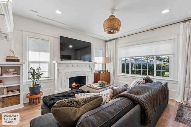 1720 Auseon Ave, Oakland, CA 94621