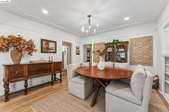 1720 Auseon Ave, Oakland, CA 94621