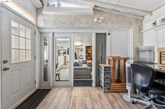 1720 Auseon Ave, Oakland, CA 94621