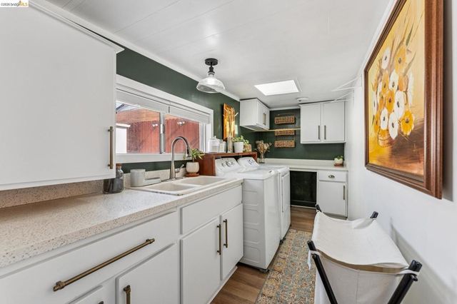 1720 Auseon Ave, Oakland, CA 94621