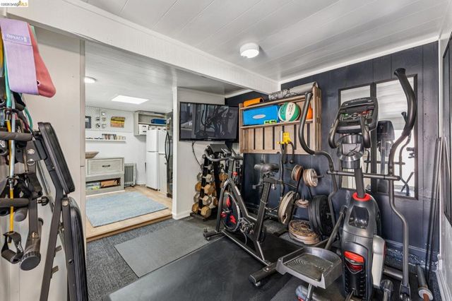 1720 Auseon Ave, Oakland, CA 94621