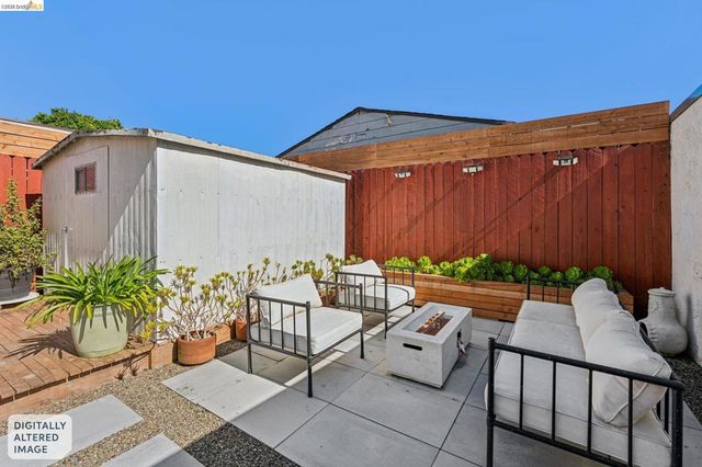 1720 Auseon Ave, Oakland, CA 94621