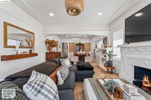 1720 Auseon Ave, Oakland, CA 94621