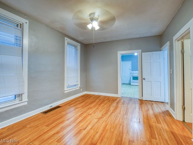 2809 Archwood Avenue, Cleveland, OH 44109