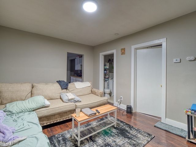 2809 Archwood Avenue, Cleveland, OH 44109