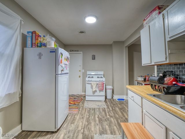 2809 Archwood Avenue, Cleveland, OH 44109