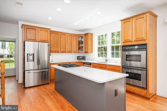 15205 LIONS DEN RD, Burtonsville, MD 20866