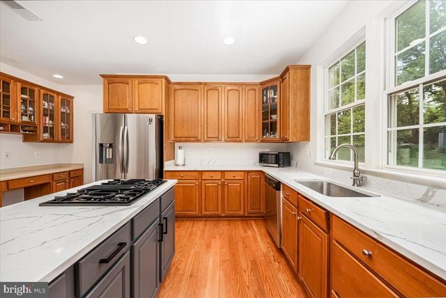 15205 LIONS DEN RD, Burtonsville, MD 20866
