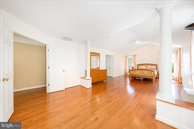 15205 LIONS DEN RD, Burtonsville, MD 20866