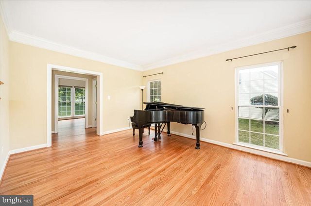 15205 LIONS DEN RD, Burtonsville, MD 20866