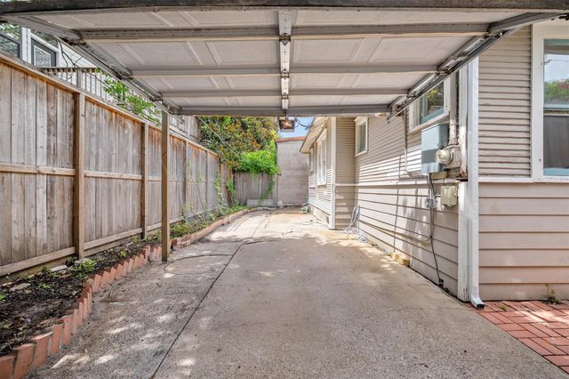 304 Bomar Street, Houston, TX 77006