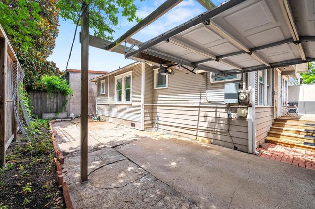 304 Bomar Street, Houston, TX 77006