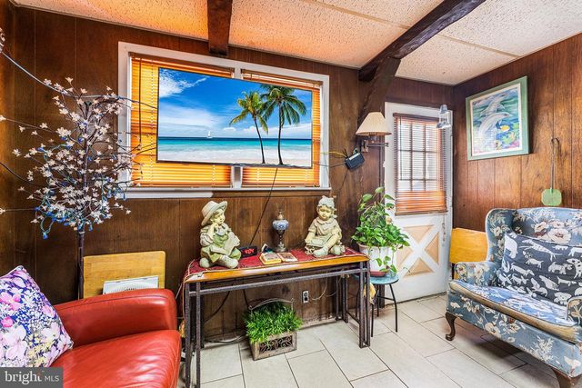 328 COOPER AVE, Oaklyn, NJ 08107